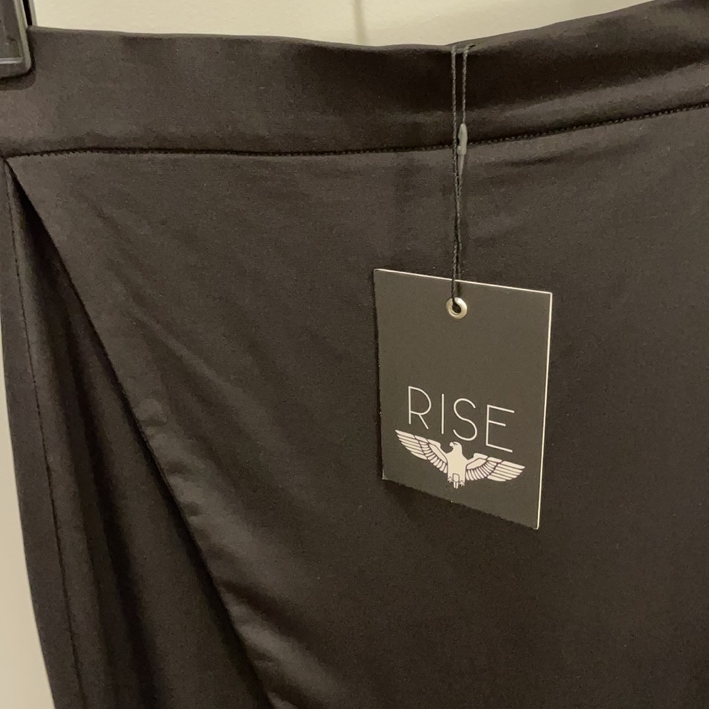 Front Split RISE midi Skirt - Picture 4 of 6